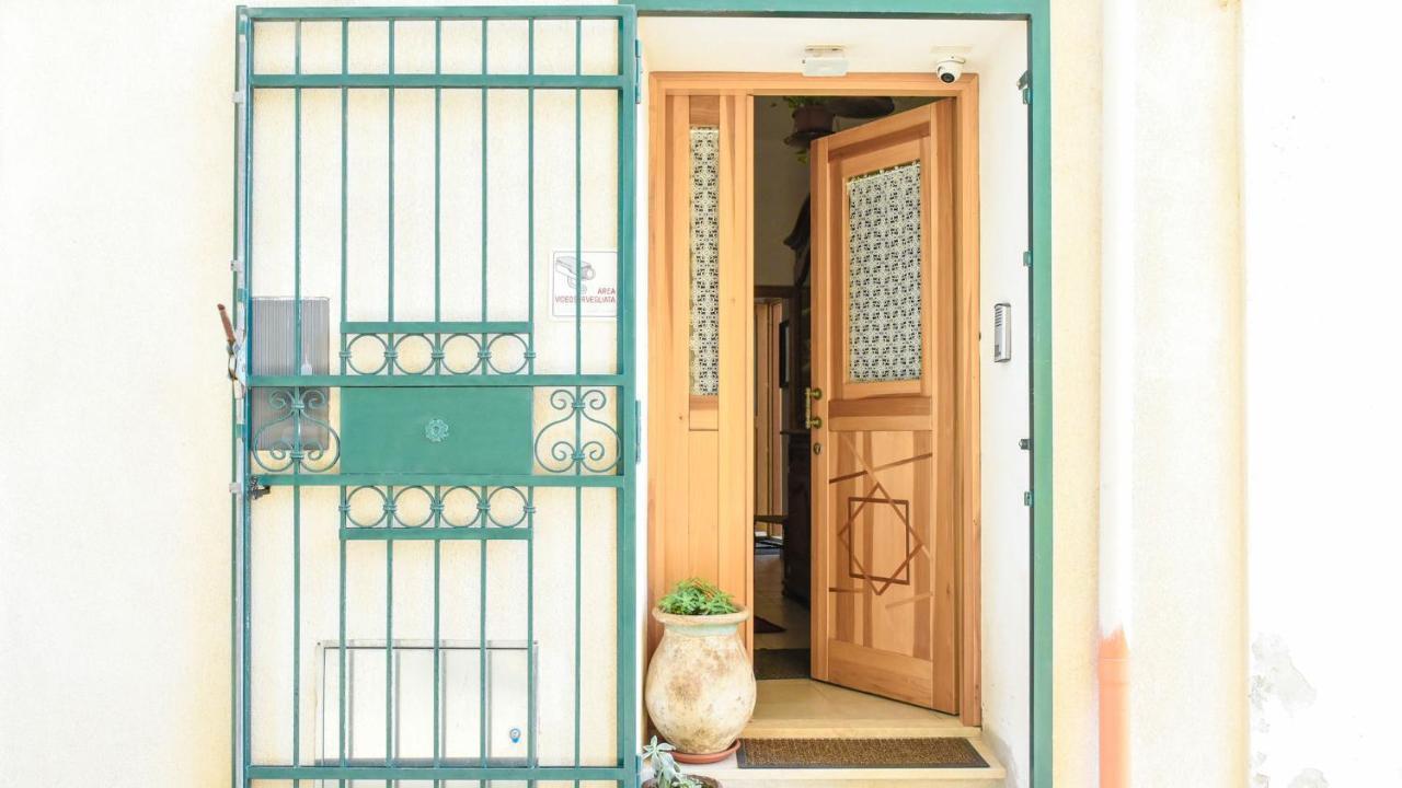 Casa Marta Iun Q1985 *
