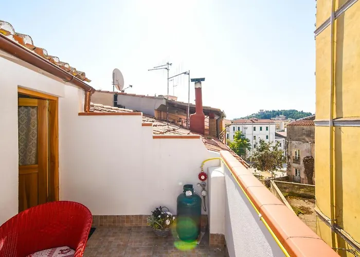 Casa Marta Iun Q1985